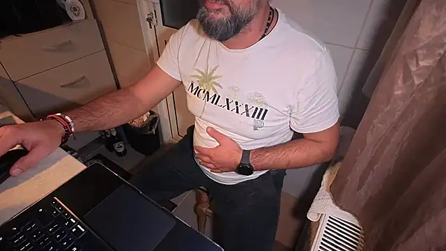 TARKAN1 live sex cam