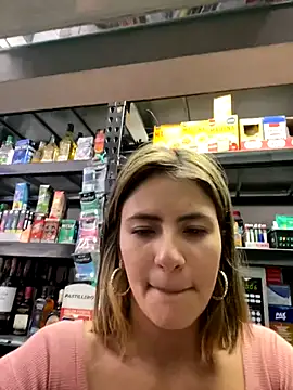 Andrea_19blonde live sex cam