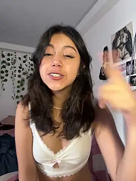 LiLy_kIndly live sex cam