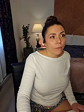 Ellie-L-Elizabeth live sex cam