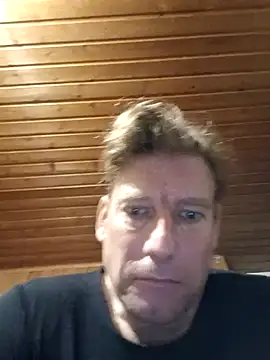 MArciQuarky live sex cam