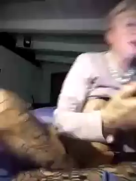 divinaerotica live sex cam