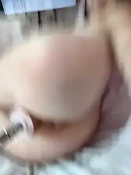 Kitty_Melodi live sex cam