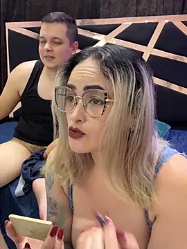 tiffanyandClark live sex cam