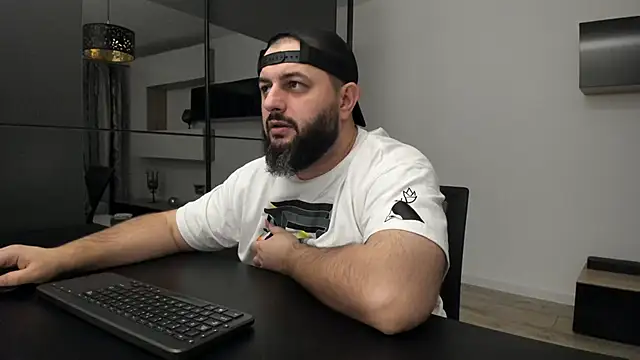 DravenPeak live sex cam