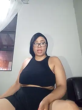 Naughtypinky02 live sex cam