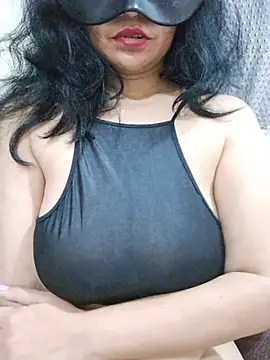 Jassi_Does live sex cam