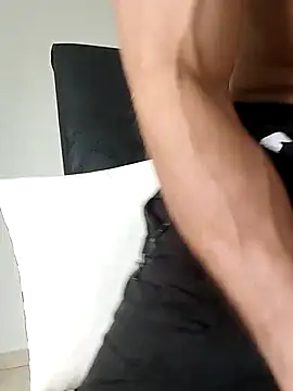 _707_bigcock's cam snapshot