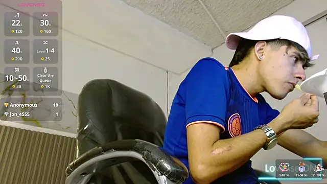 Dyla_n18 live sex cam