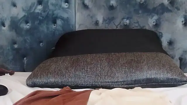 Beverlygurlx6's cam snapshot