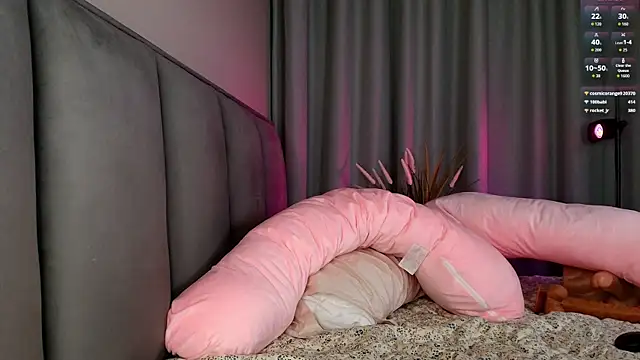 Alice_N_Wooderland live sex cam