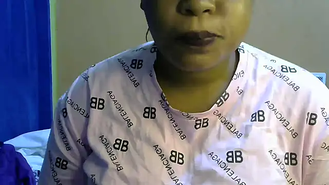 Beauty-Corah's cam snapshot