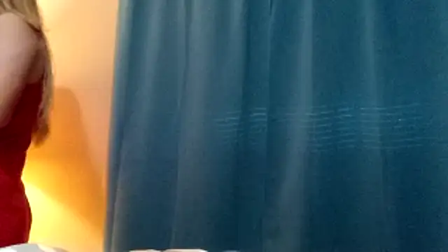 wetnwildforyou's cam snapshot