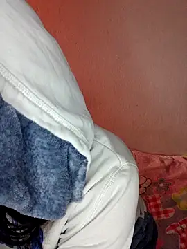 dailalonch's cam snapshot