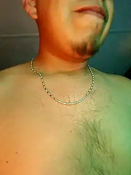 Penelargo1233r's cam snapshot