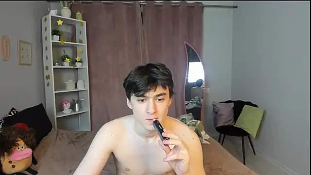 kevinhunter_'s cam snapshot