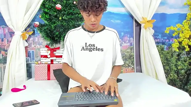 MilthonDelis's cam snapshot