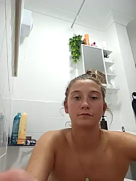 SashaBabyxx's cam snapshot