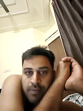 ITZ_GURU's cam snapshot