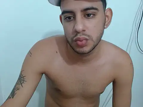 pinky_7's cam snapshot