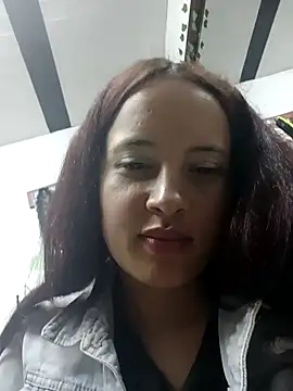 Chloe_2-4's cam snapshot