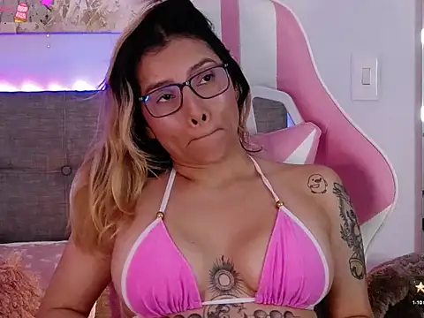 Antonella_Lee's cam snapshot