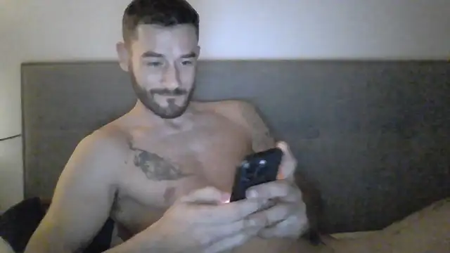 letsgetnaughty7's cam snapshot