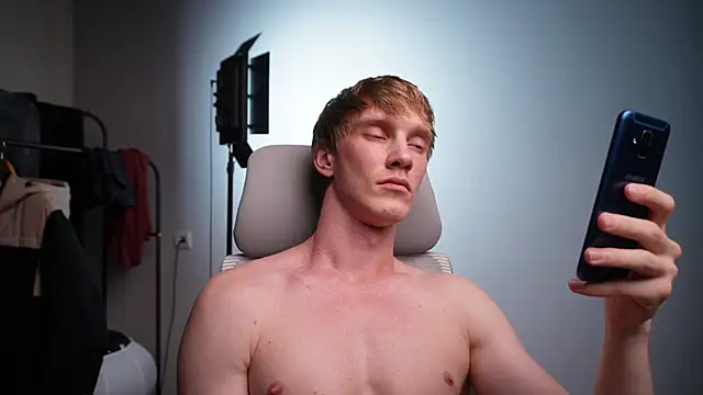 J_Akira13B's cam snapshot