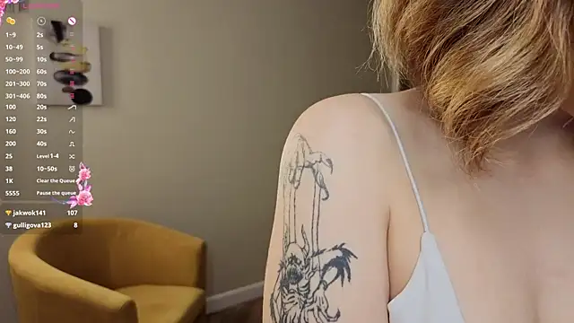 ElvaAxley live sex cam