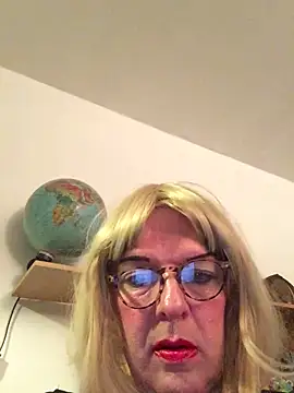 simone_xdressing live sex cam