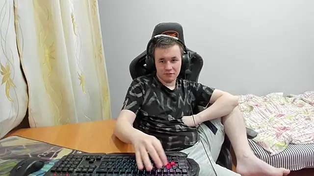 iliaskrislove live sex cam