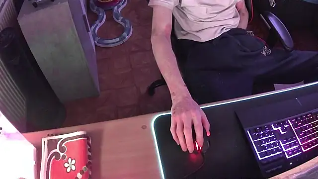 DerGeileLoveboy live sex cam