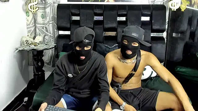 Latin_Duo13's cam snapshot