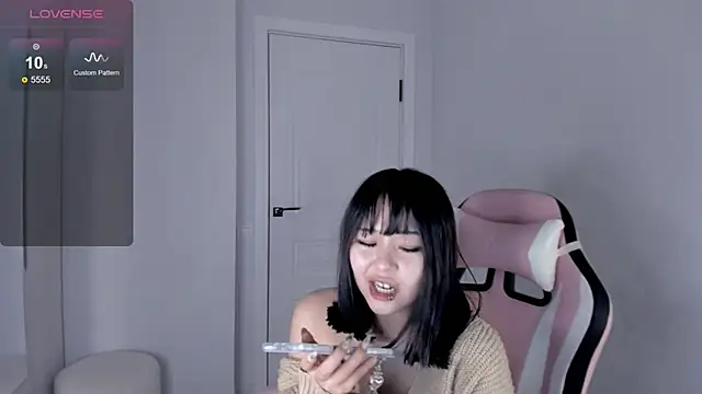 hee_young11 live sex cam