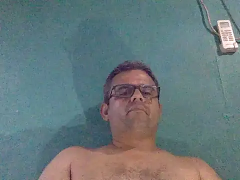 Katracho6969's cam snapshot