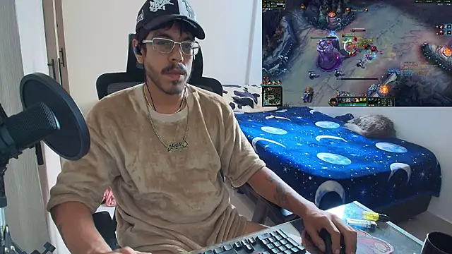 naitt_'s cam snapshot