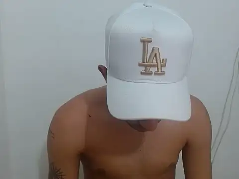 pinky_7's cam snapshot