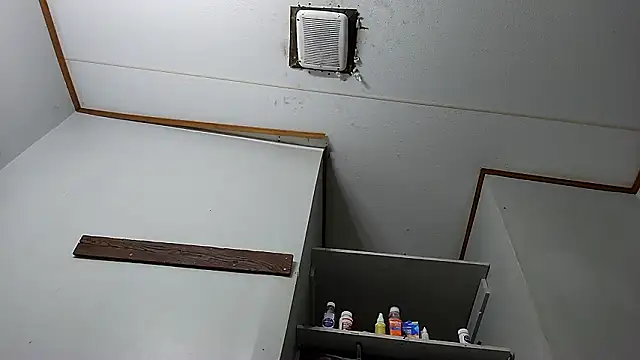 Bi_curious86's cam snapshot