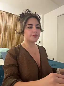 sukhakunis1 live sex cam