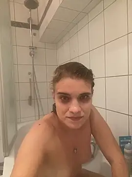 YoungSophie live sex cam