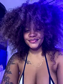 riri_brunnete live sex cam