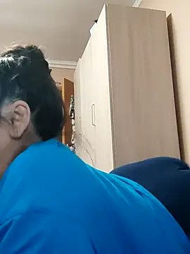 Zulfiya_Bruce's cam snapshot