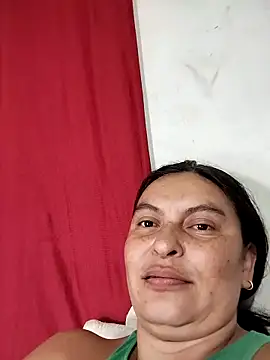 Horny-Mommy-Dirty live sex cam