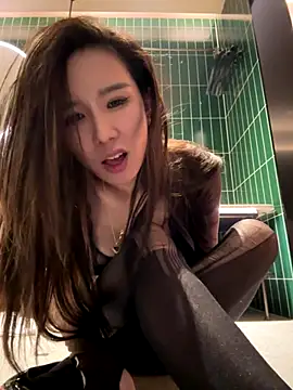 Manson13333 live sex cam