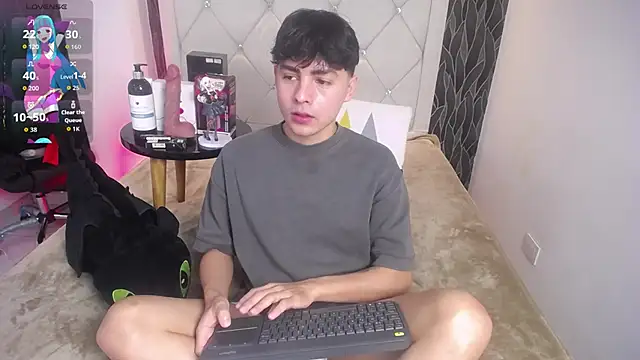 Samu_FoXXX live sex cam