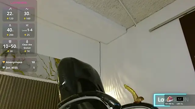 Dyla_n18 live sex cam