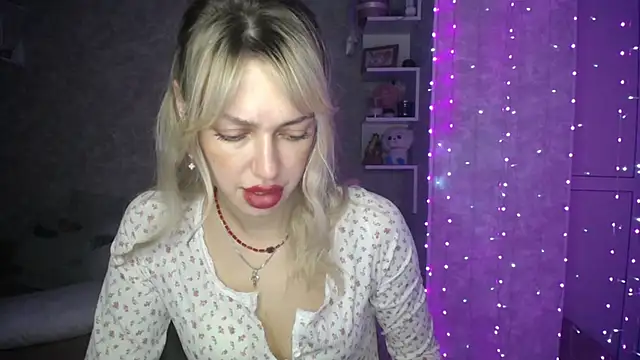 NickyAdamidi live sex cam