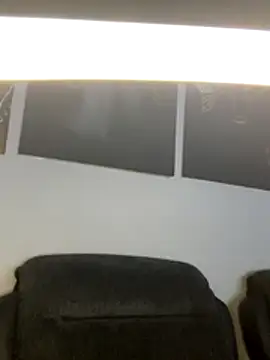 Teengirlmiaa live sex cam