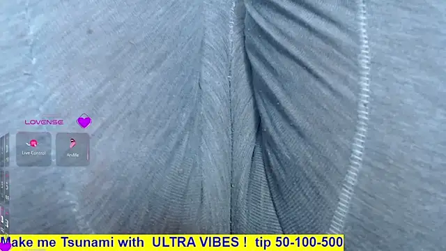 Victoria7777 live sex cam