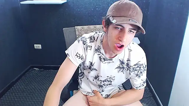 Kerverr_ live sex cam